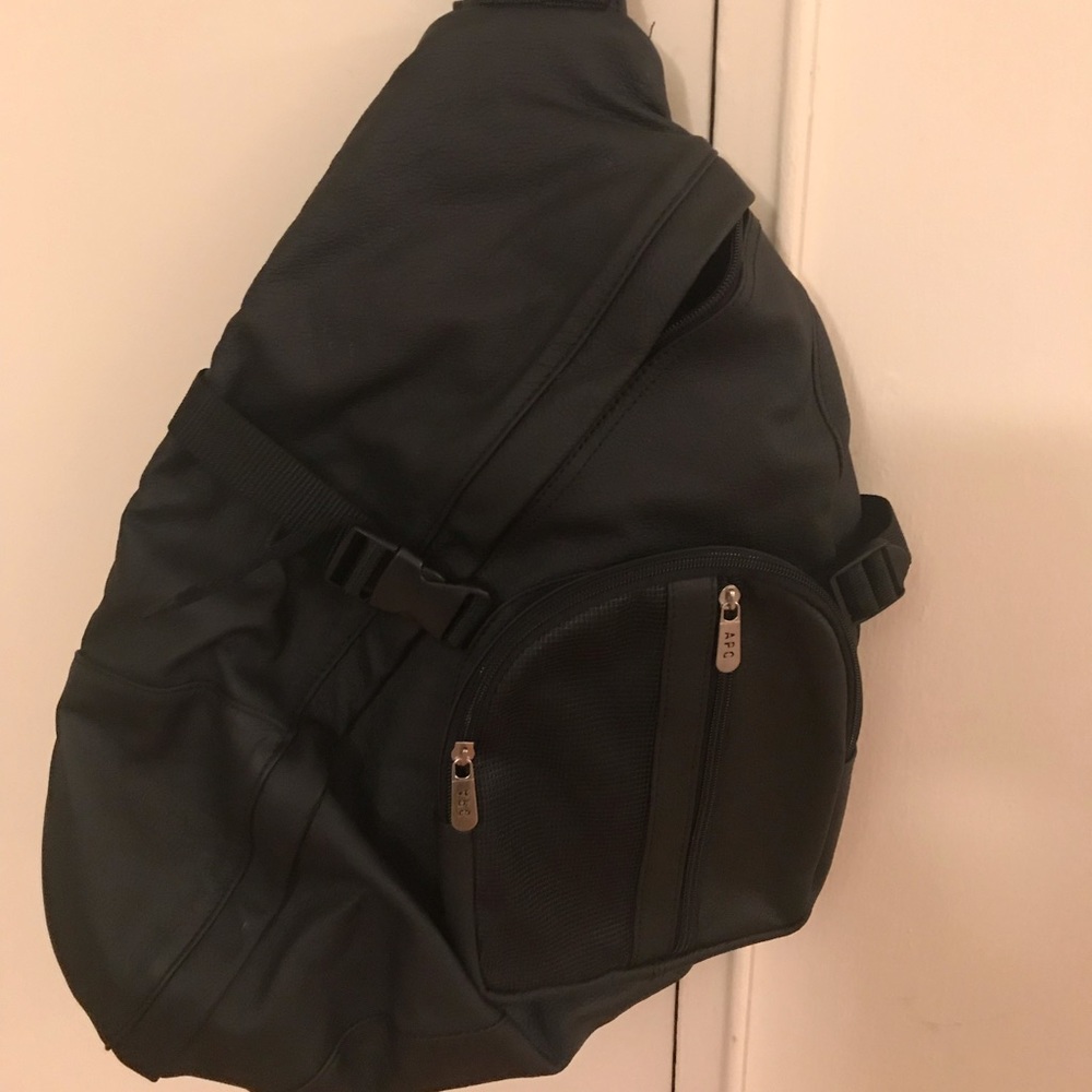 Amerileather APC Sling Bag